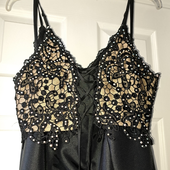 🐨4 Madison James Prom Dress - Picture 8 of 13